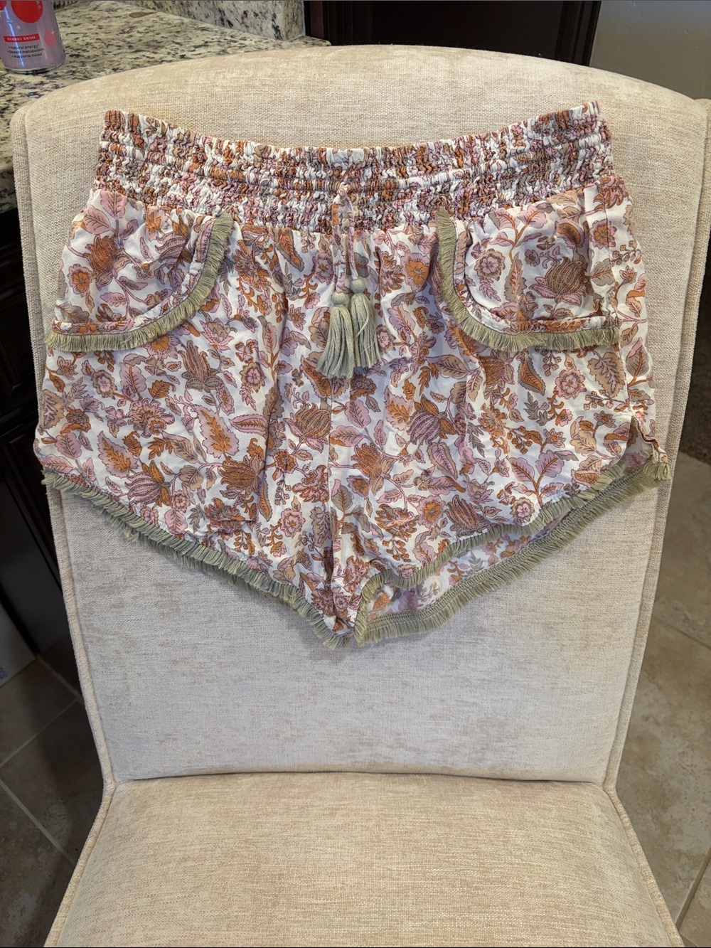Floral Tassel Elastic Waist Women’s Shorts - Dusty Rose & Tan